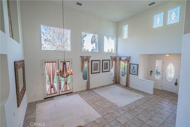 22440 Skylake Place, Saugus, CA 91390