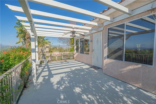 22440 Skylake Place, Saugus, CA 91390