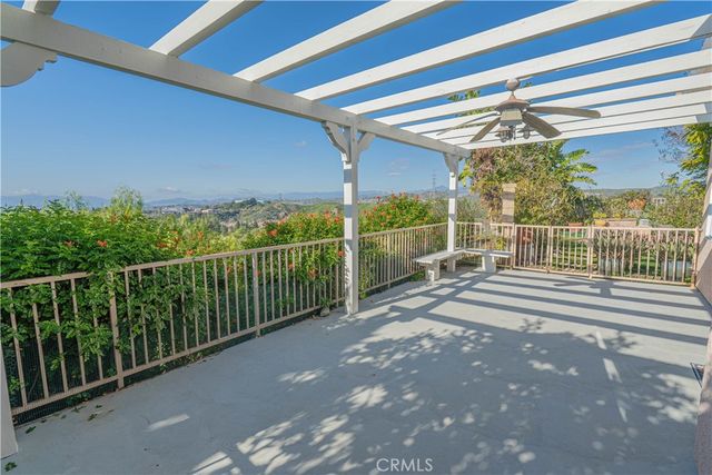 22440 Skylake Place, Saugus, CA 91390