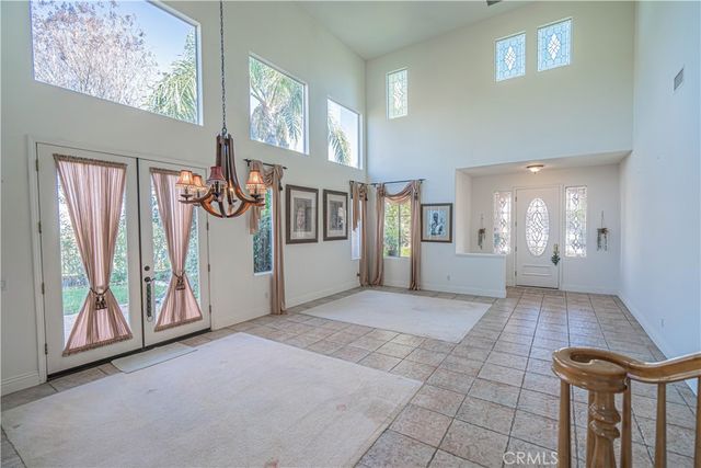 22440 Skylake Place, Saugus, CA 91390