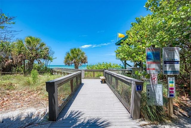 1648 BAYSHORE DRIVE, Englewood, FL 34223