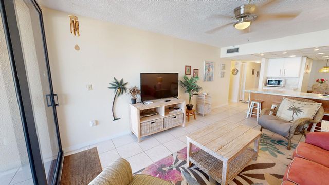 104350 Overseas Hwy Apt A402, Key Largo, FL 33037