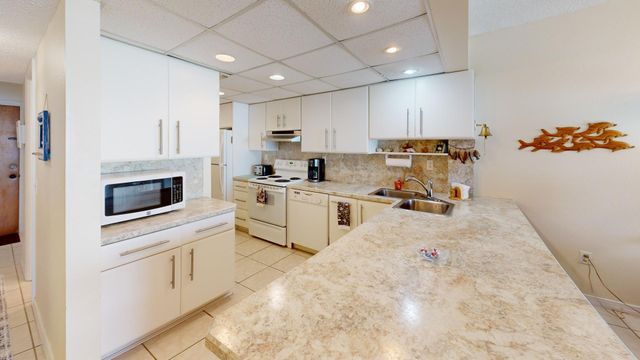 104350 Overseas Hwy Apt A402, Key Largo, FL 33037