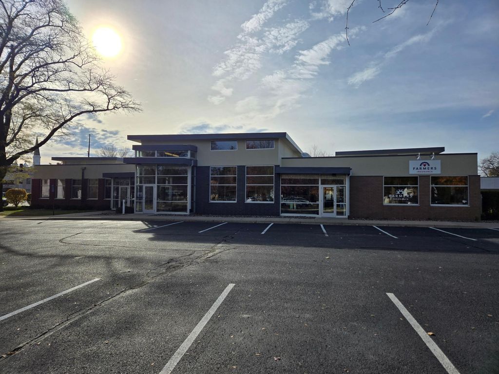 400 4th Street NW, Faribault, MN 55021