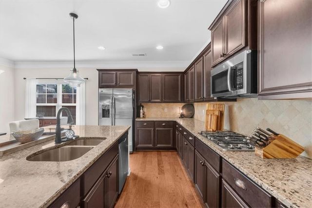 4020 Raccoon Lane, Cumming, GA 30028