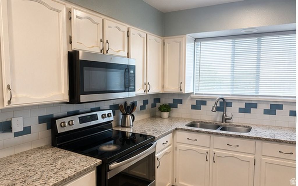 7345 W MINESIDE DR, Magna, UT 84044 — photo 2