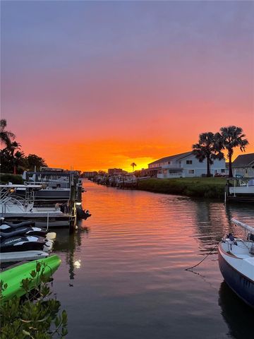 9342 TRADEWINDS AVENUE, Seminole, FL 33776