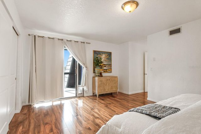 9342 TRADEWINDS AVENUE, Seminole, FL 33776