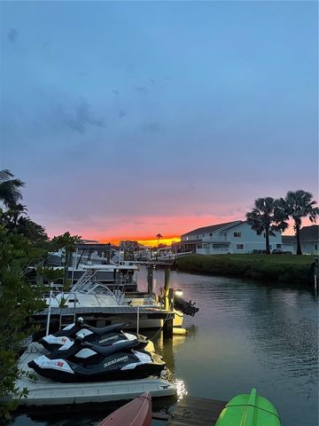 9342 TRADEWINDS AVENUE, Seminole, FL 33776