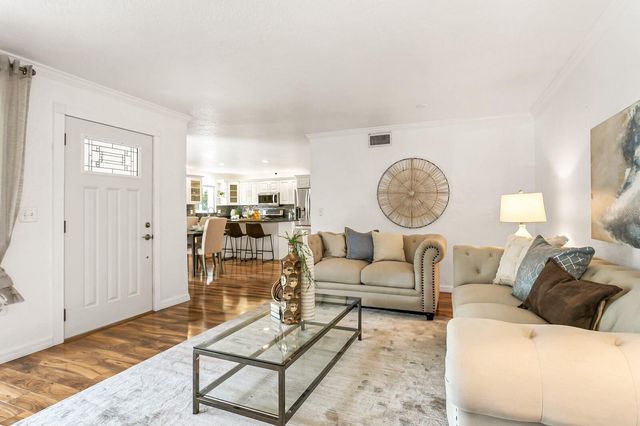 9342 TRADEWINDS AVENUE, Seminole, FL 33776