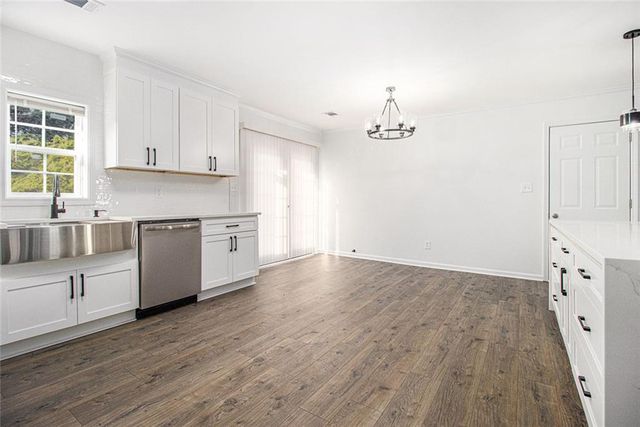 316 River Chase Drive, Jonesboro, GA 30238