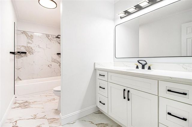 316 River Chase Drive, Jonesboro, GA 30238