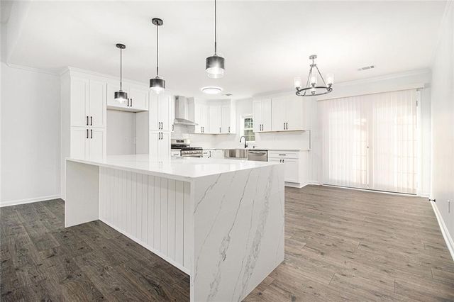 316 River Chase Drive, Jonesboro, GA 30238