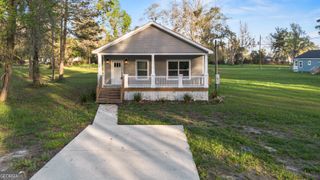 34 Pear Street SW, Ludowici, GA 31316