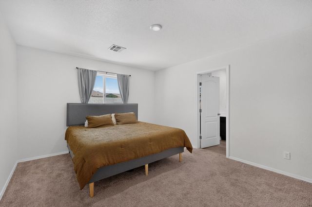 902 Camino De Las Violeta, Belen, NM 87002