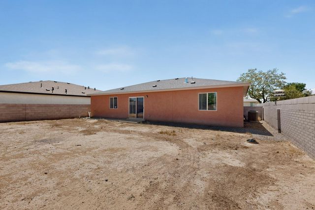 902 Camino De Las Violeta, Belen, NM 87002