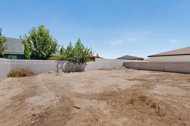 902 Camino De Las Violeta, Belen, NM 87002