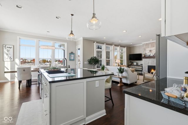 16320 Kenora Lane N, Fortville, IN 46040