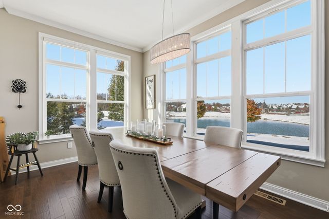 16320 Kenora Lane N, Fortville, IN 46040