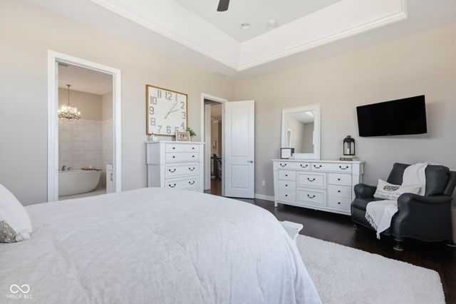 16320 Kenora Lane N, Fortville, IN 46040