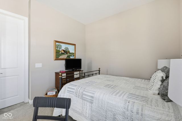 16320 Kenora Lane N, Fortville, IN 46040