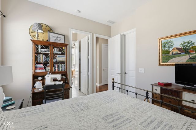 16320 Kenora Lane N, Fortville, IN 46040