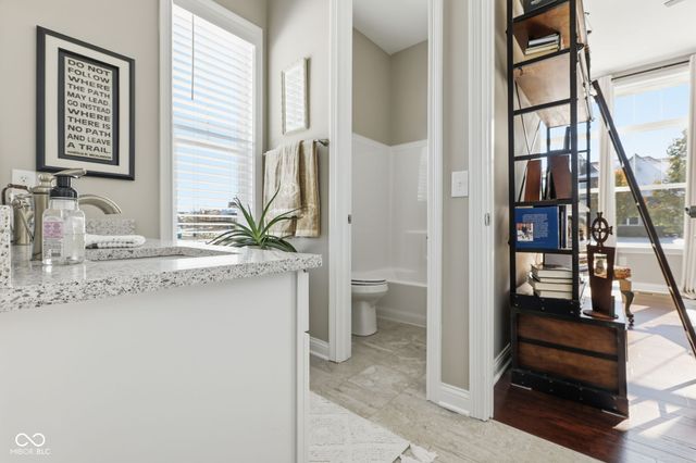 16320 Kenora Lane N, Fortville, IN 46040