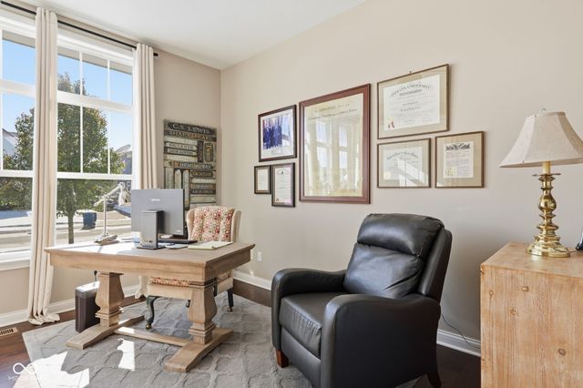 16320 Kenora Lane N, Fortville, IN 46040