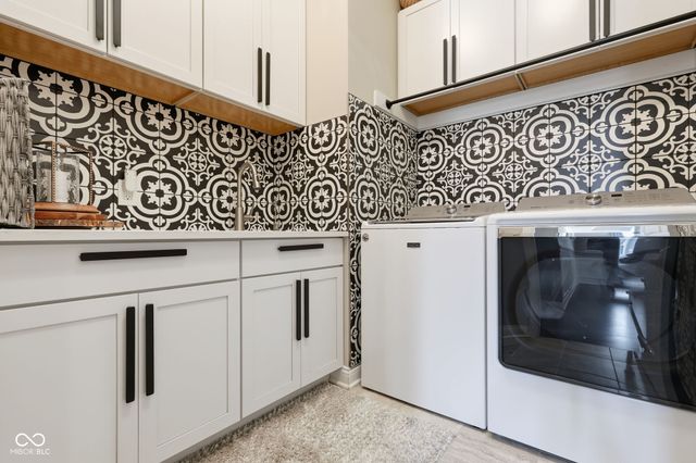 16320 Kenora Lane N, Fortville, IN 46040