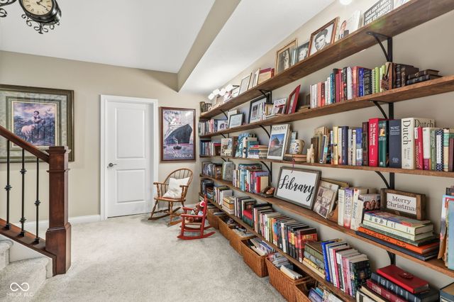 16320 Kenora Lane N, Fortville, IN 46040