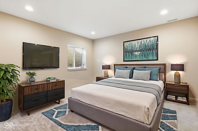 16320 Kenora Lane N, Fortville, IN 46040