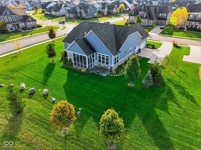 16320 Kenora Lane N, Fortville, IN 46040