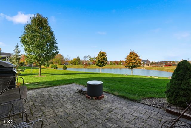 16320 Kenora Lane N, Fortville, IN 46040