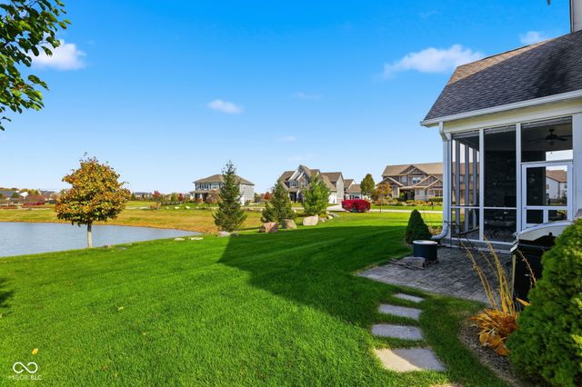 16320 Kenora Lane N, Fortville, IN 46040