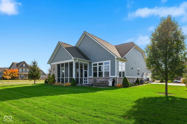 16320 Kenora Lane N, Fortville, IN 46040