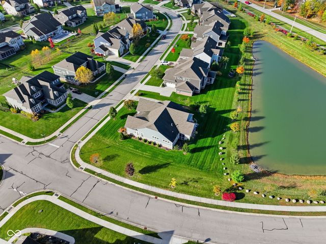 16320 Kenora Lane N, Fortville, IN 46040