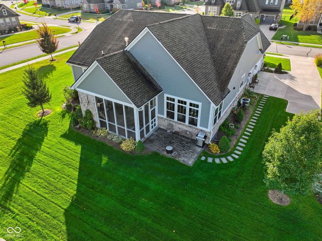 16320 Kenora Lane N, Fortville, IN 46040