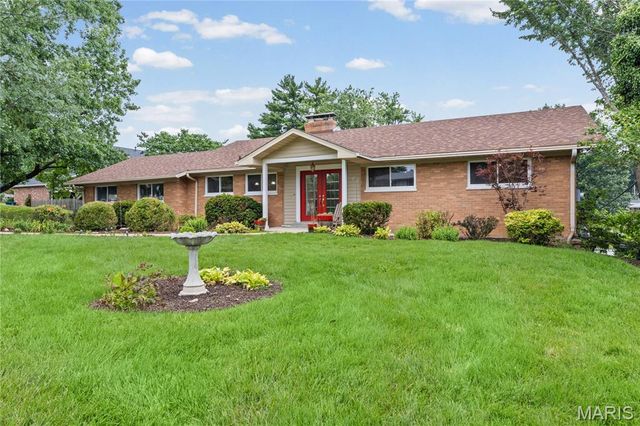 9853 Richter Lane, Crestwood, MO 63126