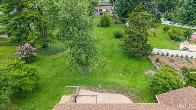 9853 Richter Lane, Crestwood, MO 63126