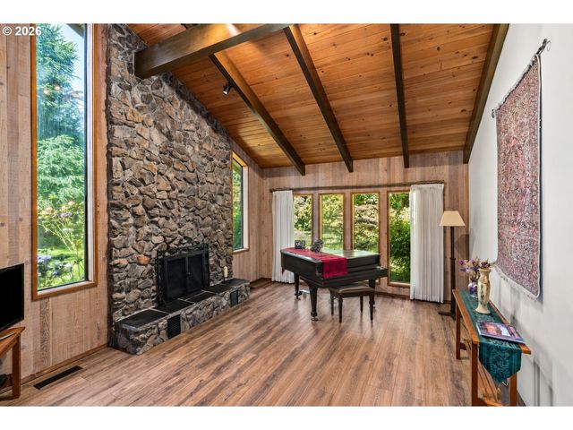 37600 UPPER CAMP CREEK Rd, Springfield, OR 97478
