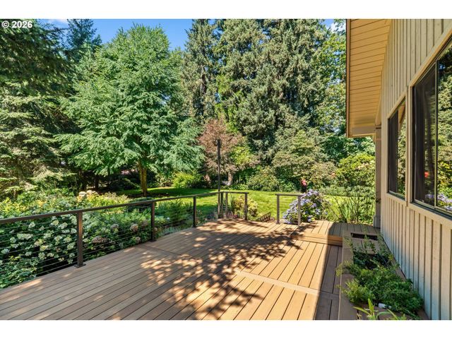 37600 UPPER CAMP CREEK Rd, Springfield, OR 97478