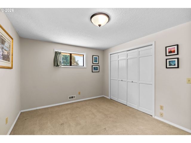 37600 UPPER CAMP CREEK Rd, Springfield, OR 97478