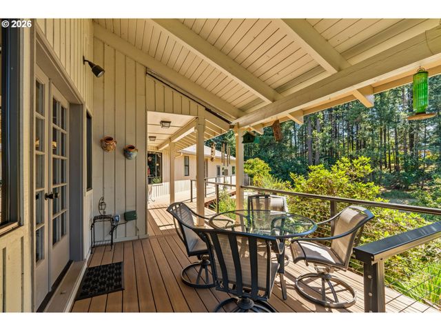 37600 UPPER CAMP CREEK Rd, Springfield, OR 97478