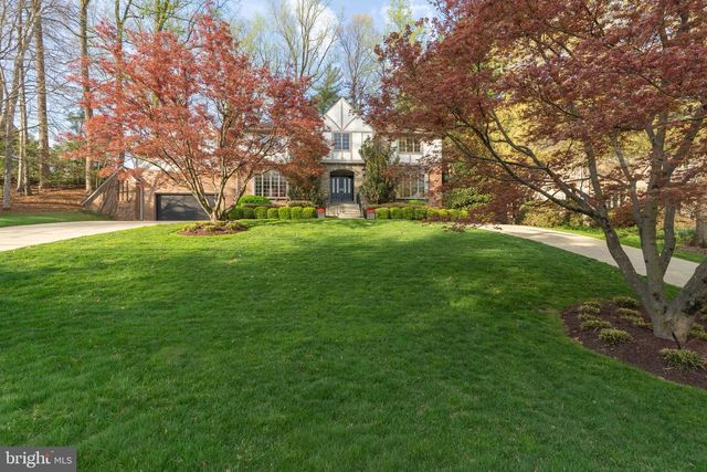 7204 LOCH LOMOND DR, Bethesda, MD 20817