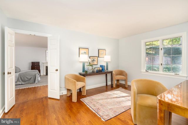 7204 LOCH LOMOND DR, Bethesda, MD 20817