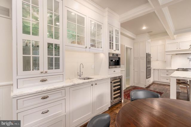 7204 LOCH LOMOND DR, Bethesda, MD 20817