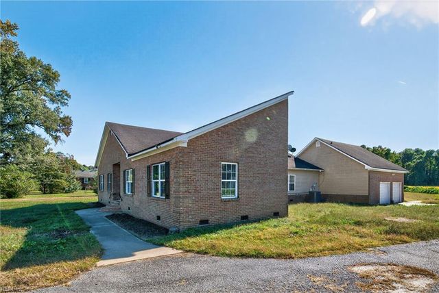 4820 Old Stage HWY, Smithfield, VA 23430