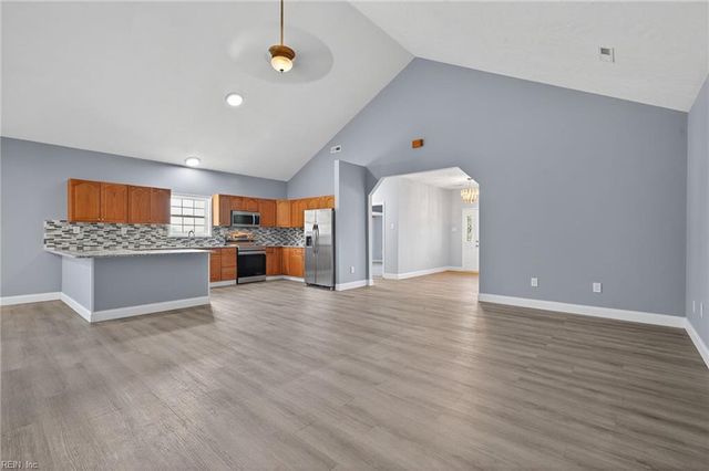 4820 Old Stage HWY, Smithfield, VA 23430