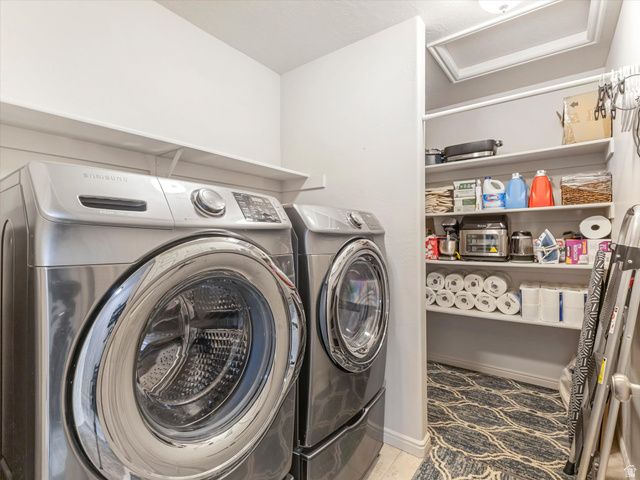 962 N ABBEY, North Salt Lake, UT 84054