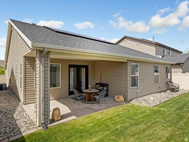 962 N ABBEY, North Salt Lake, UT 84054